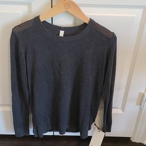 Lululemon back to balance long sleeve sweater